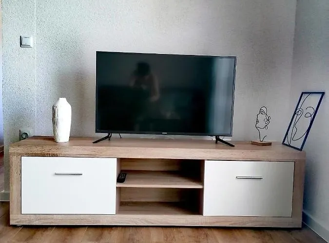 Apartman, And Kata *