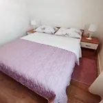 Apartman, And Kata