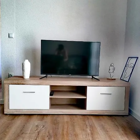 Apartman, And Kata *