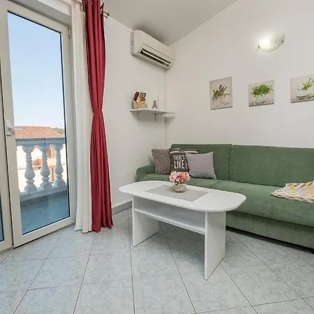 Apartman, And Kata Appartamento