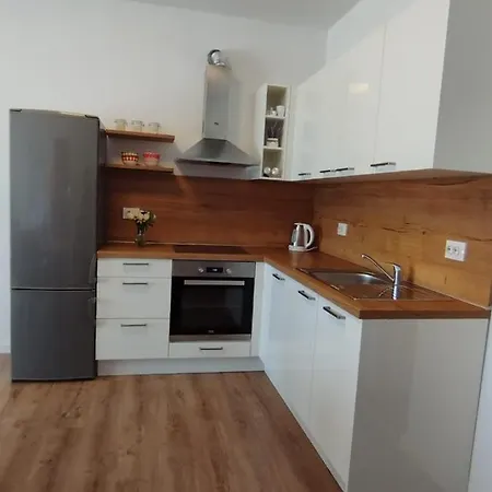 Appartamento Apartman, And Kata Pola